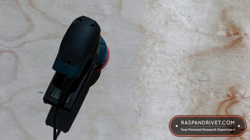 Sanding plywood with the Bosch GEX 125 1 AE with the adaptor for an angle grinder velcro sanding plate.