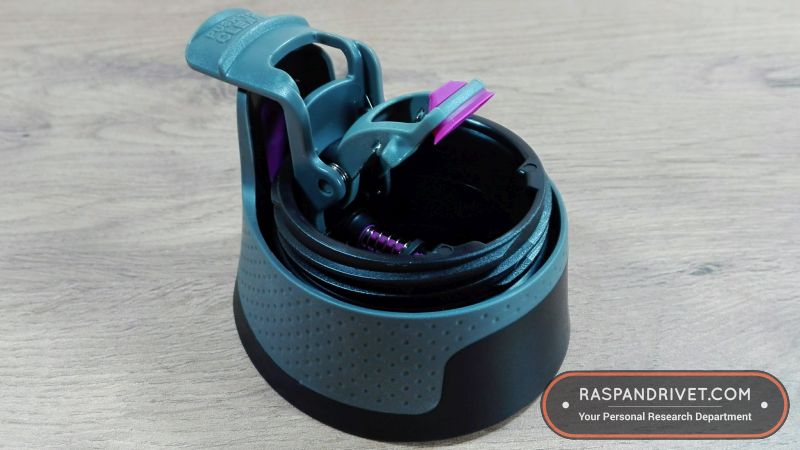 The Contigo West Loop is easier to clean than the Zojirushi SM YAE48ra. You don't have to remove any parts before you clean.